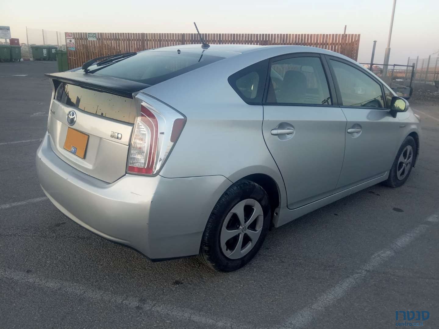 2014' Toyota Prius טויוטה פריוס photo #3
