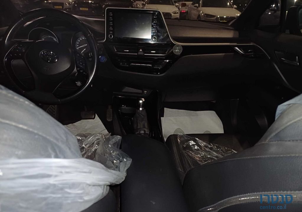 2021' Toyota C-HR טויוטה photo #5