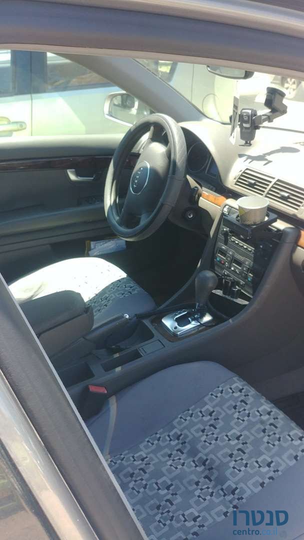 2004' Audi A4 אאודי photo #2