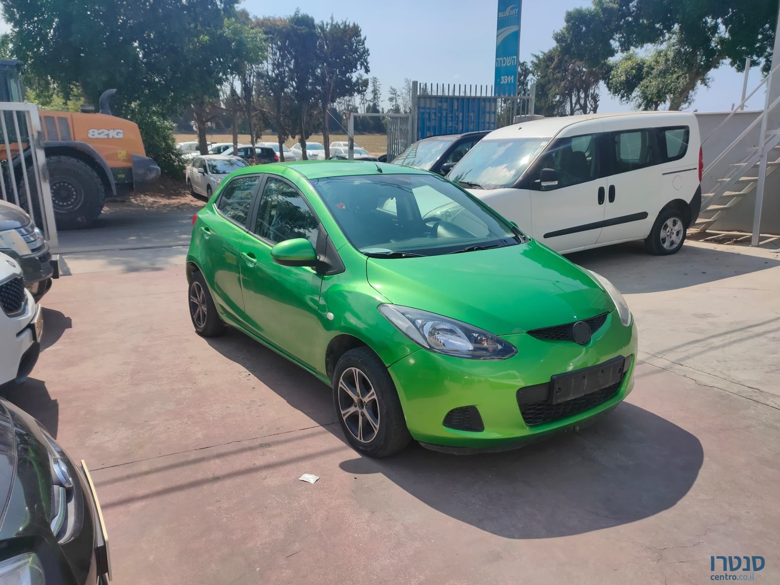 2010' Mazda 2 מאזדה photo #1