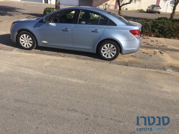 2010' Chrysler Cirrus photo #1