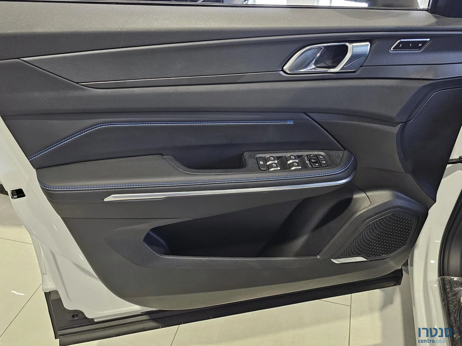 2025' Lynk & Co 01 photo #7