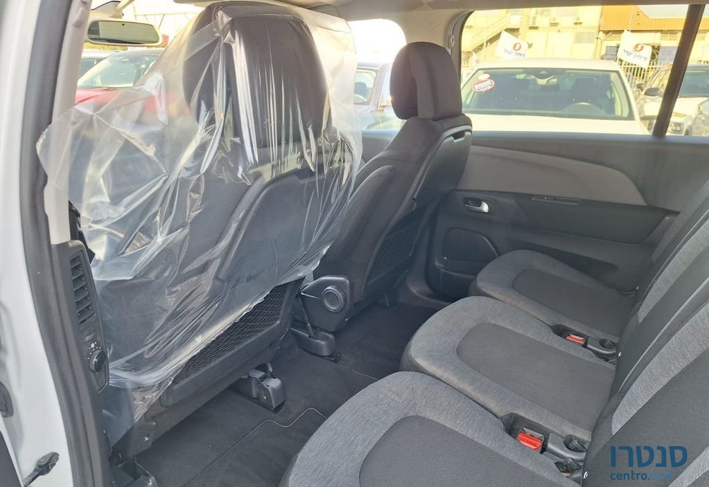 2020' Citroen C4 סיטרואן photo #5