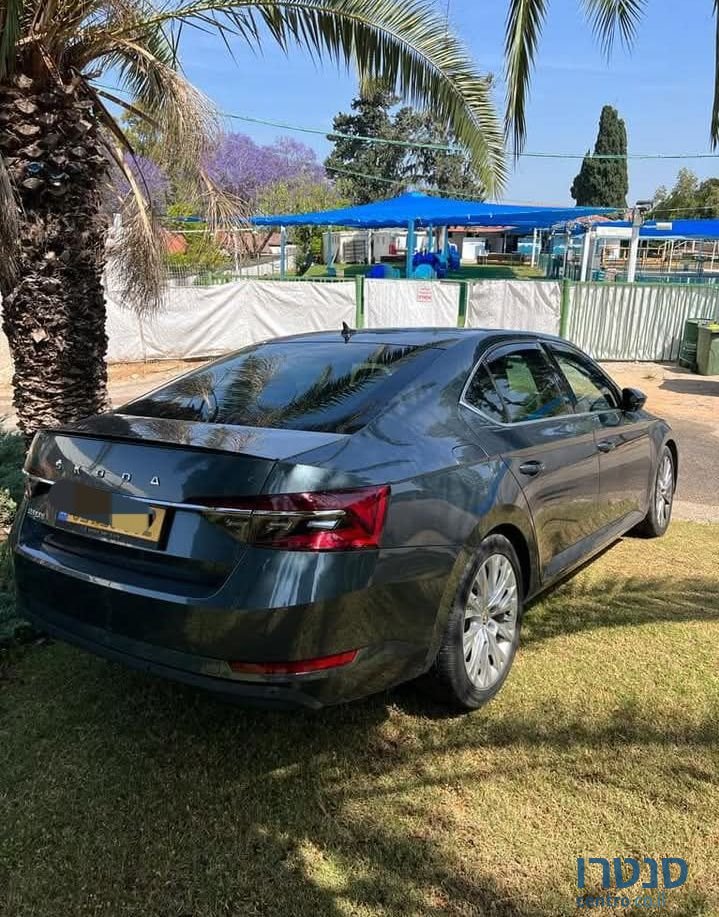 2020' Skoda Superb סקודה סופרב photo #3