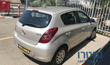 2010' Hyundai i20 i20 יונדאי photo #1