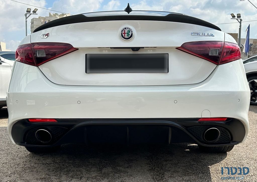 2017' Alfa Romeo Giulia אלפא רומיאו ג'וליה photo #6