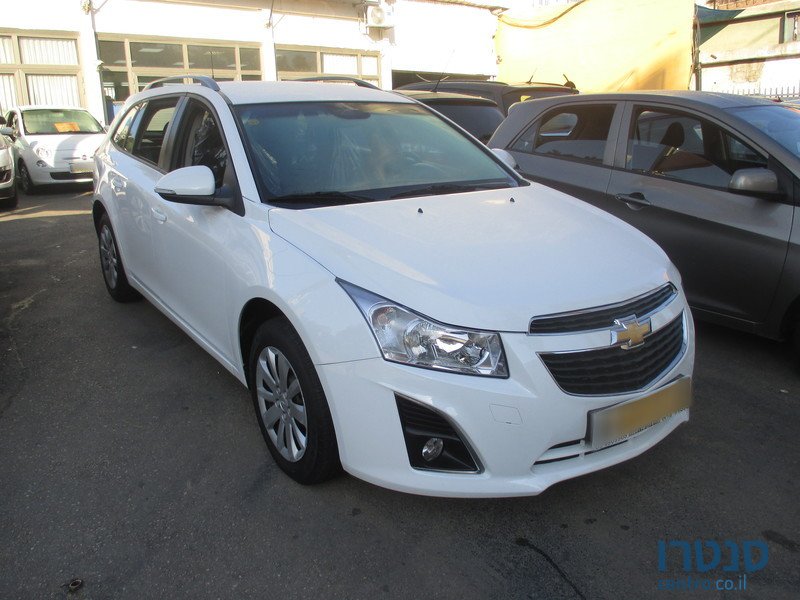 2013' Chevrolet Cruze photo #1