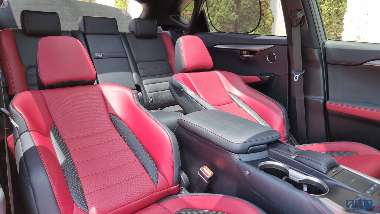 2021' Lexus NX 300h photo #7