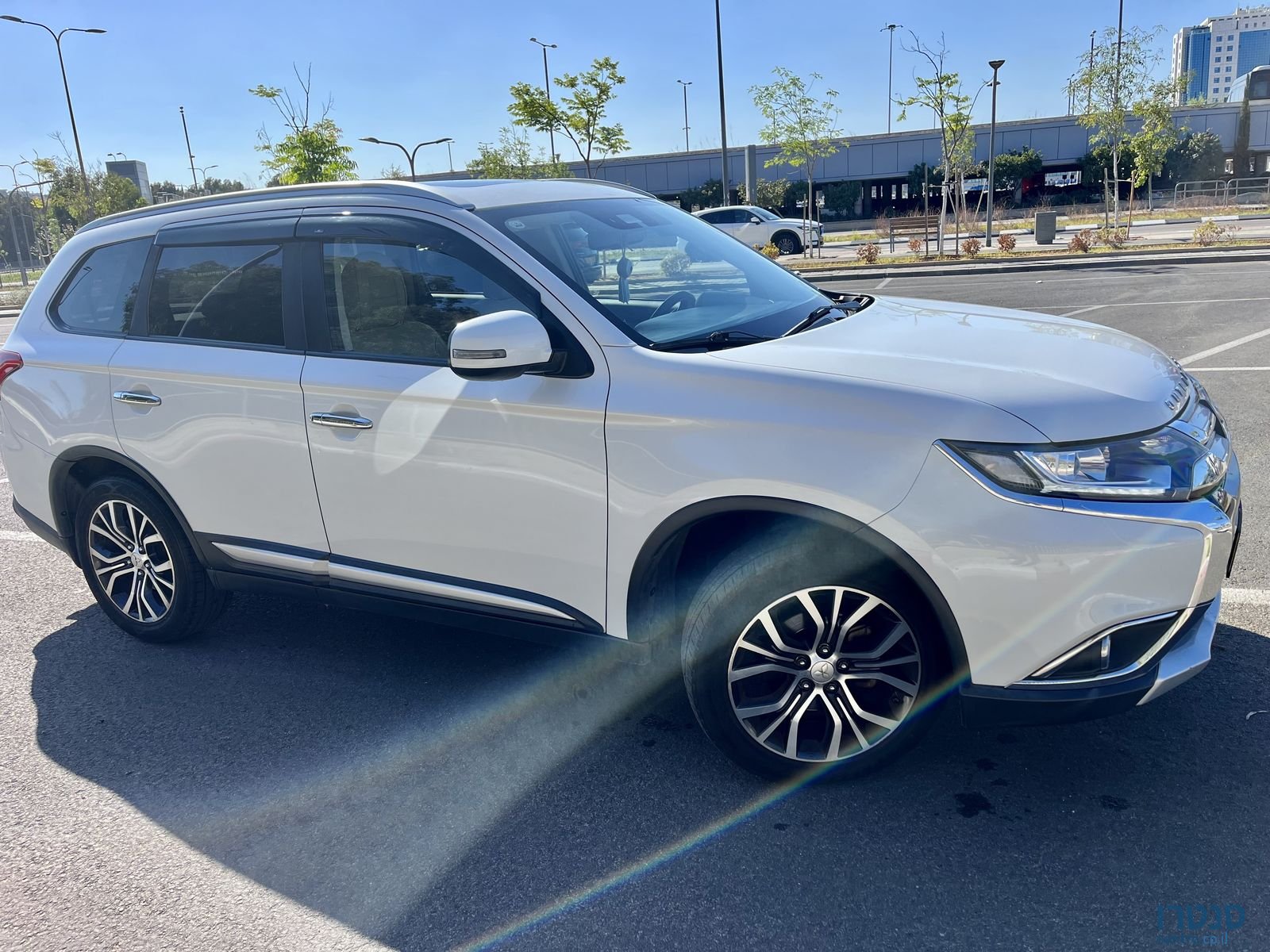 2018' Mitsubishi Outlander מיצובישי אאוטלנדר photo #2