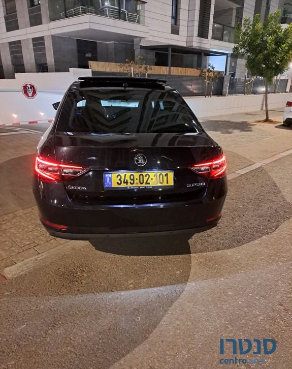 2017' Skoda Superb סקודה סופרב photo #2