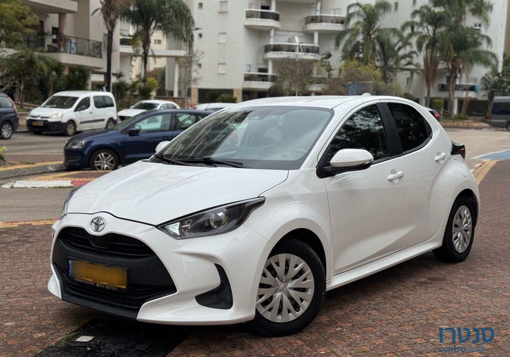 2021' Toyota Yaris טויוטה יאריס photo #1