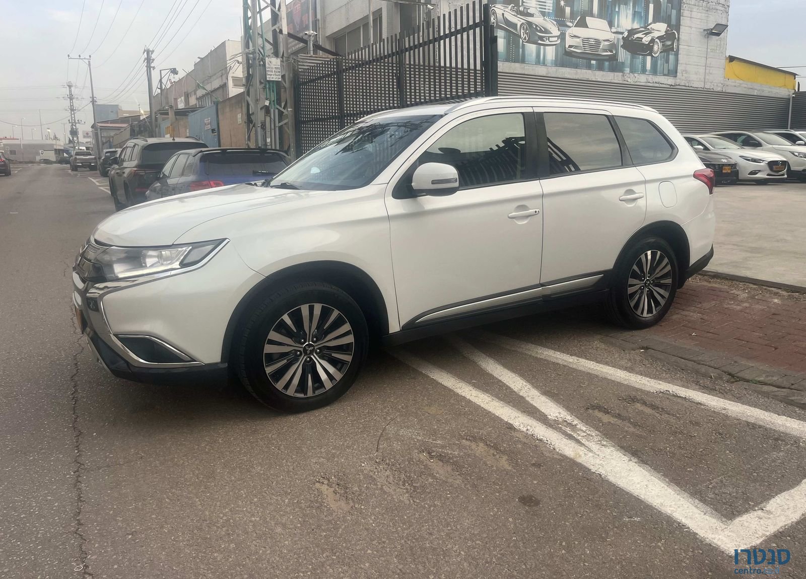2020' Mitsubishi Outlander מיצובישי אאוטלנדר photo #1