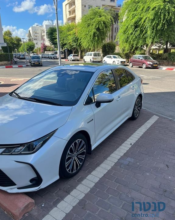 2019' Toyota Corolla טויוטה קורולה photo #3