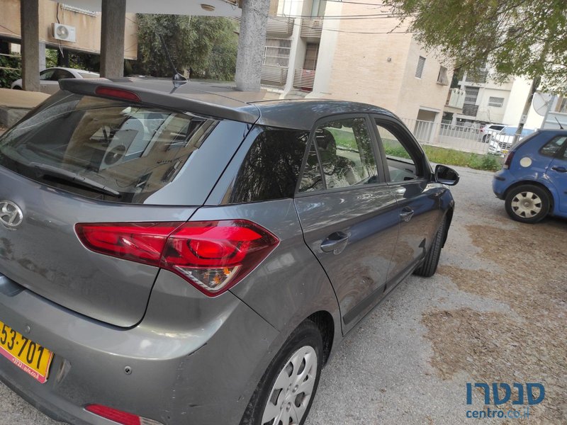 2017' Hyundai i20 יונדאי photo #2