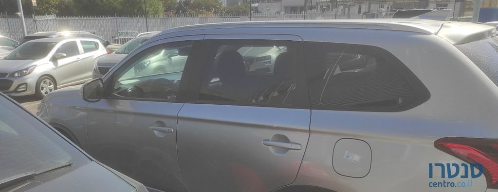 2019' Mitsubishi Outlander מיצובישי אאוטלנדר photo #3