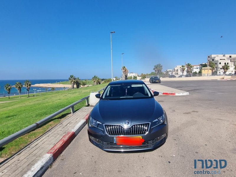 2017' Skoda Superb סקודה סופרב photo #3