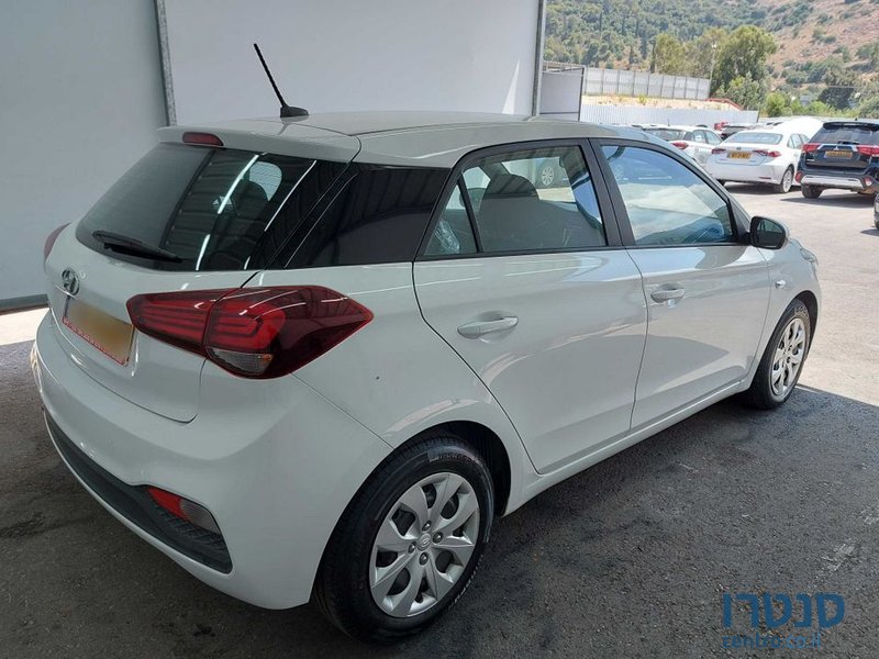 2020' Hyundai i20 יונדאי photo #2