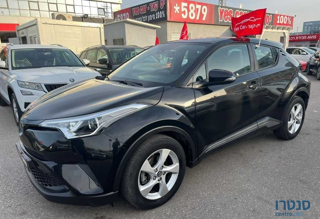 2017' Toyota C-HR טויוטה photo #3