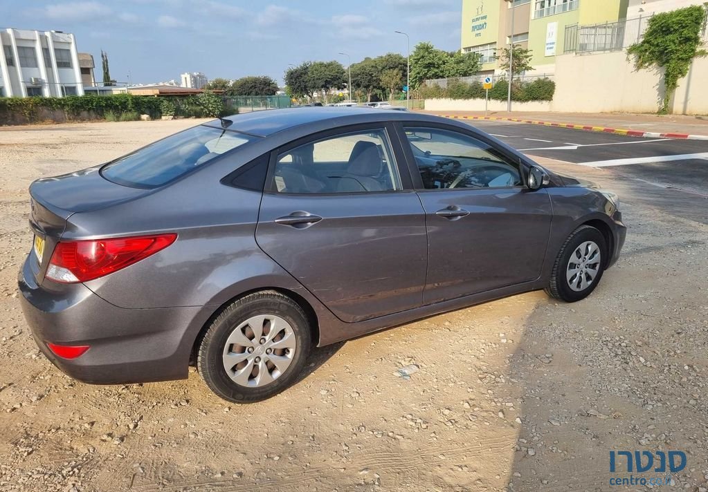 2016' Hyundai i25 יונדאי photo #6