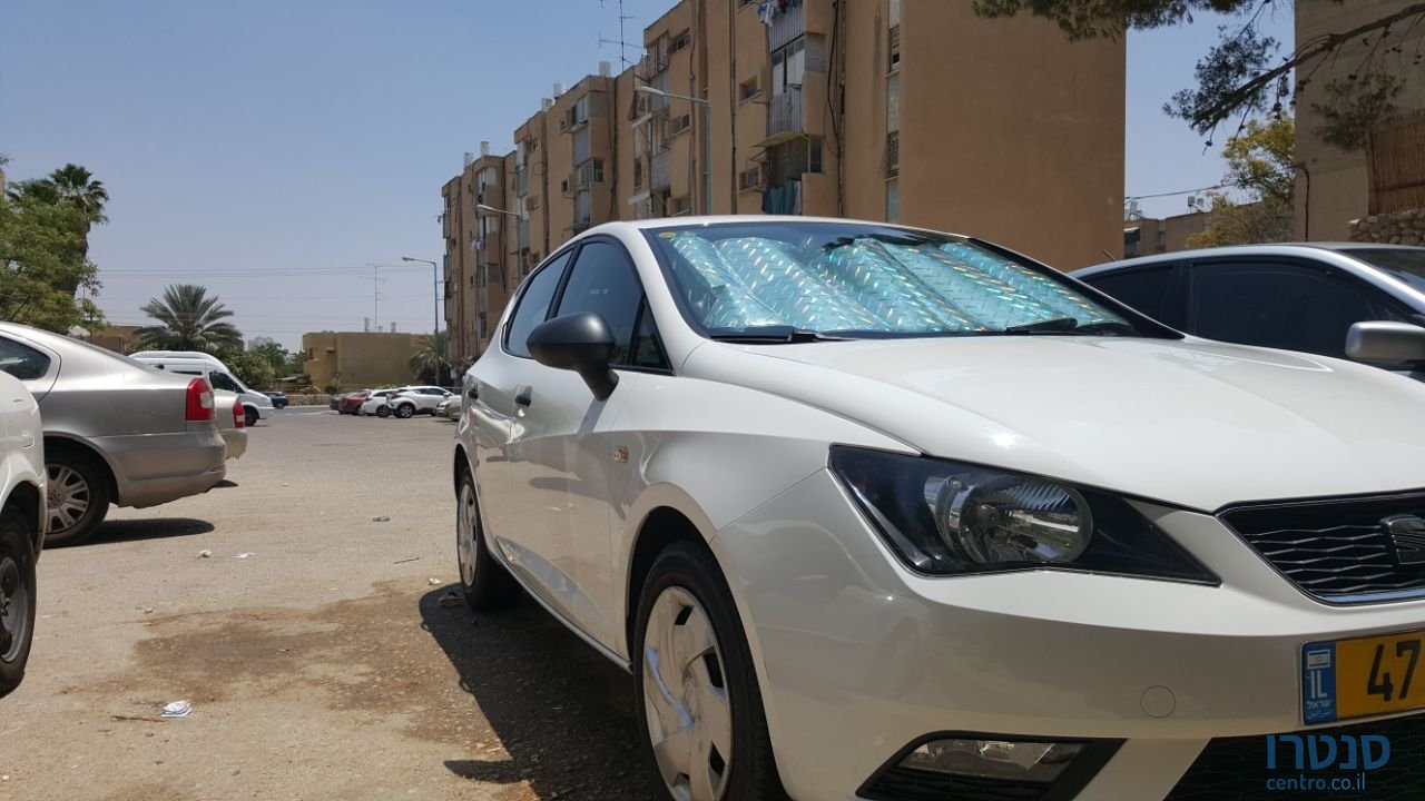 2013' SEAT Ibiza photo #3