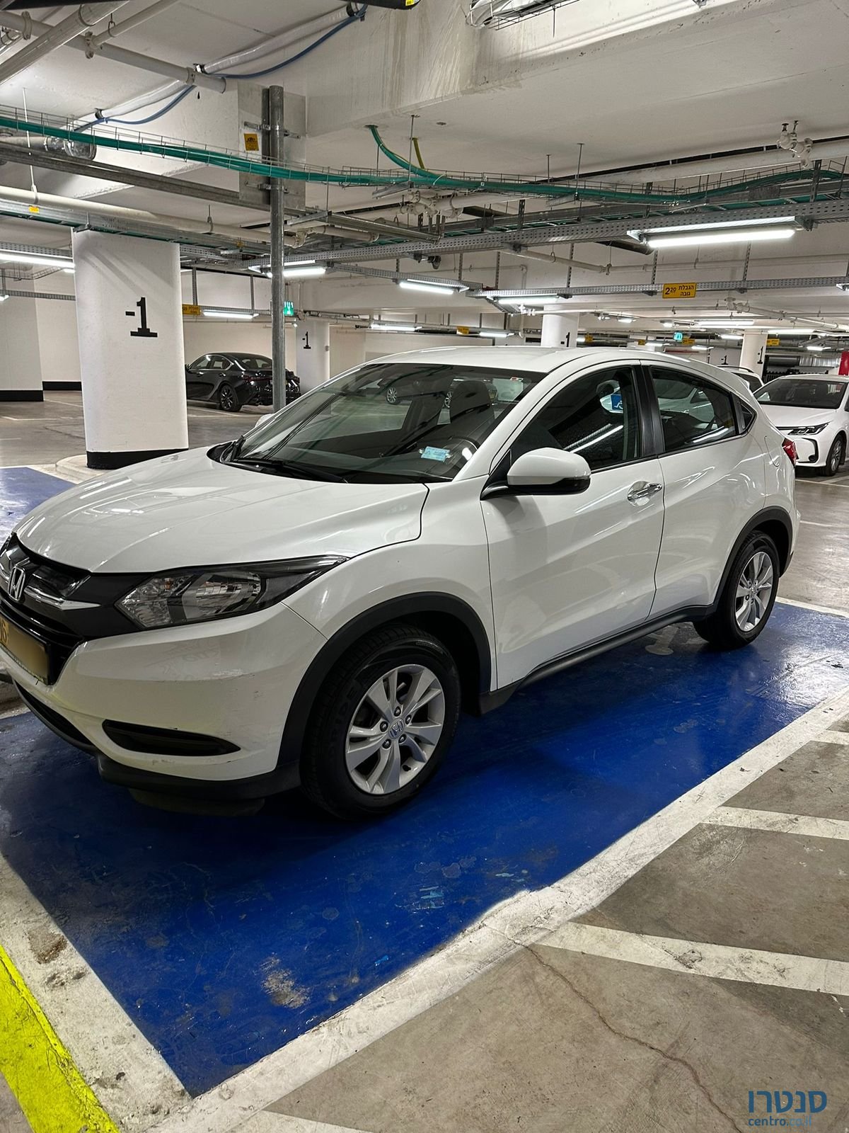 2017' Honda FR-V הונדה photo #2