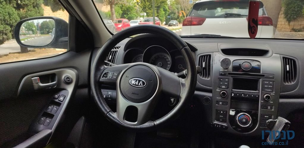 2010' Kia Forte קיה פורטה photo #3
