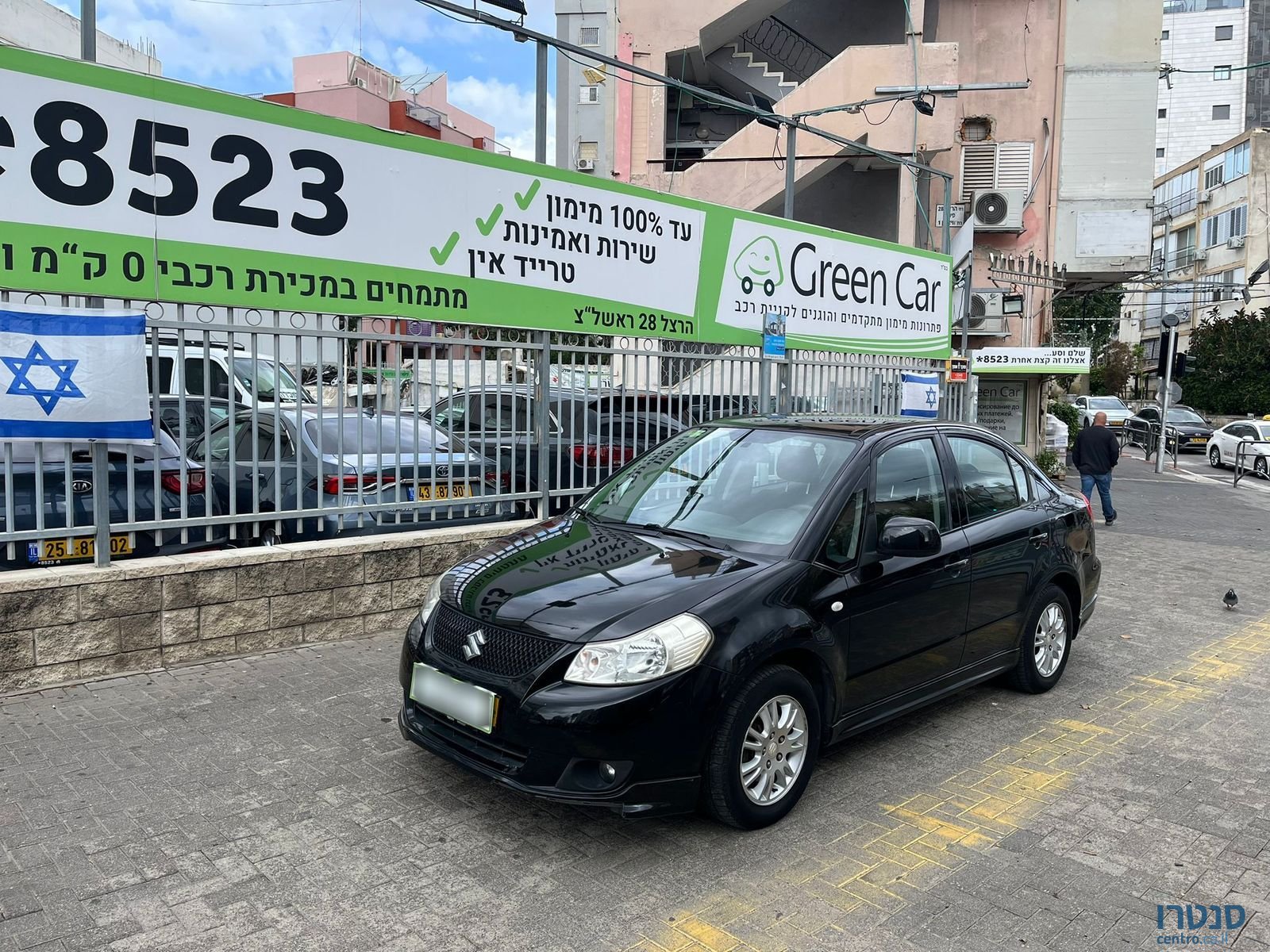 2011' Suzuki SX4 photo #1