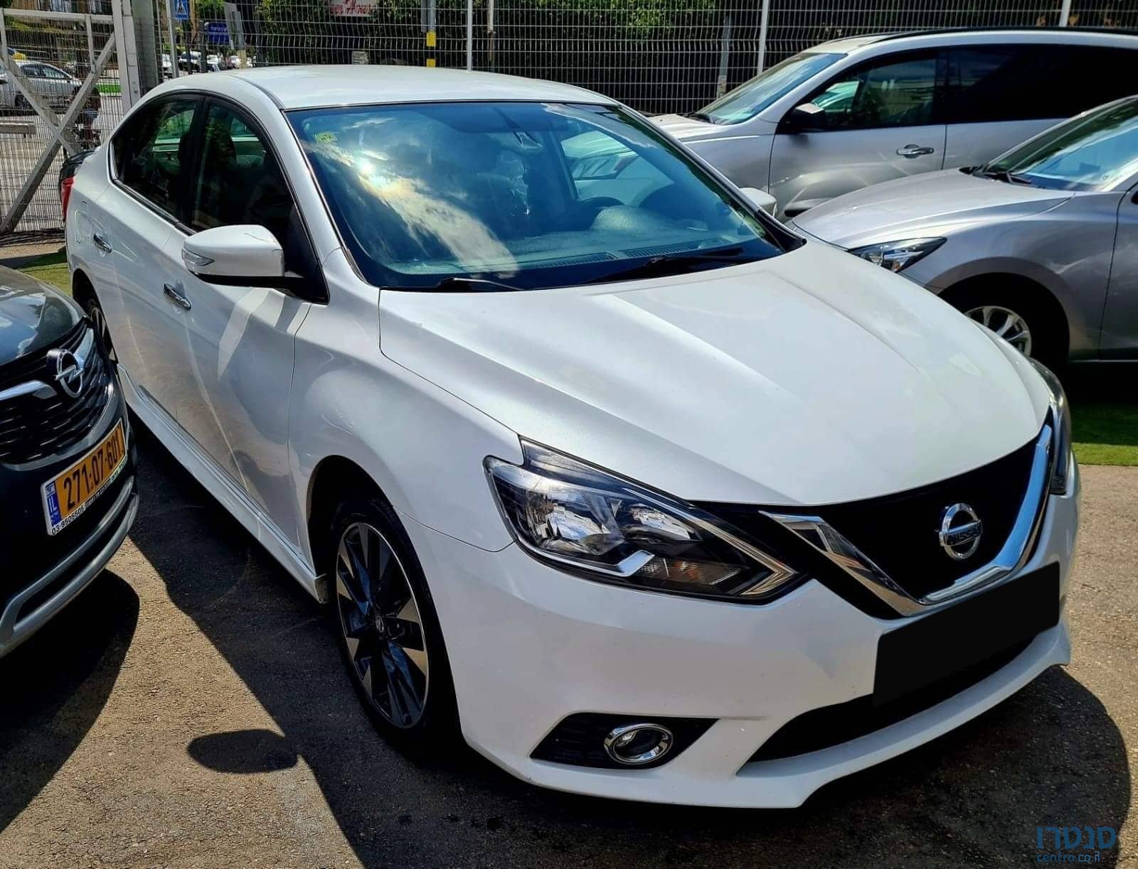 2019' Nissan Sentra photo #1