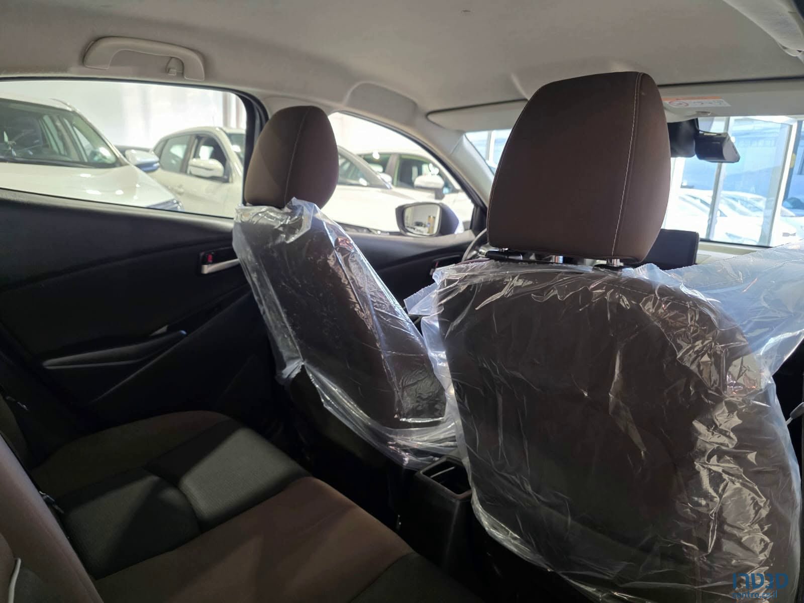 2022' Mazda 2 photo #6