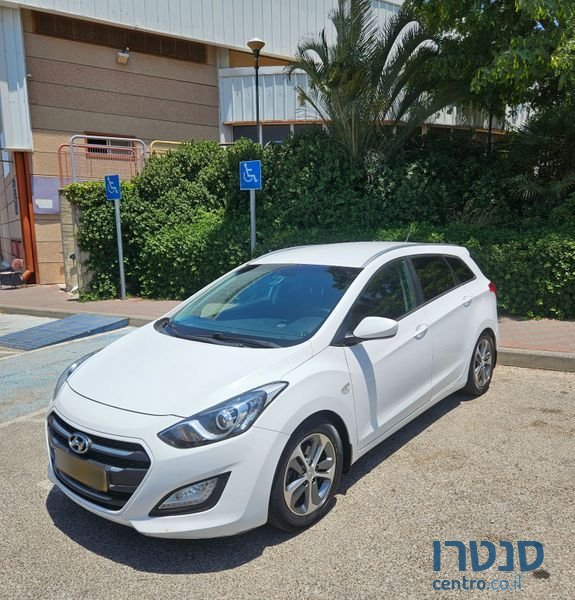 2016' Hyundai i30 יונדאי photo #1