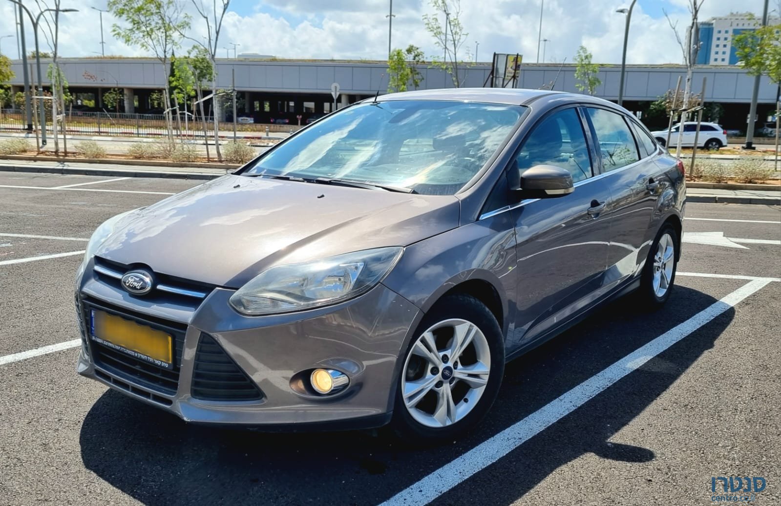 2014' Ford Focus photo #1