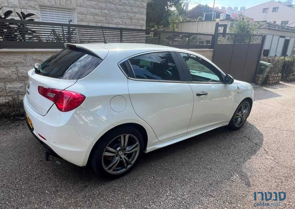 2014' Alfa Romeo Giulietta אלפא רומיאו ג'ולייטה photo #5