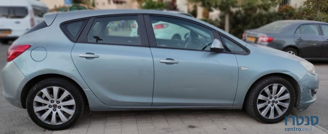 2012' Opel Astra אופל אסטרה photo #4