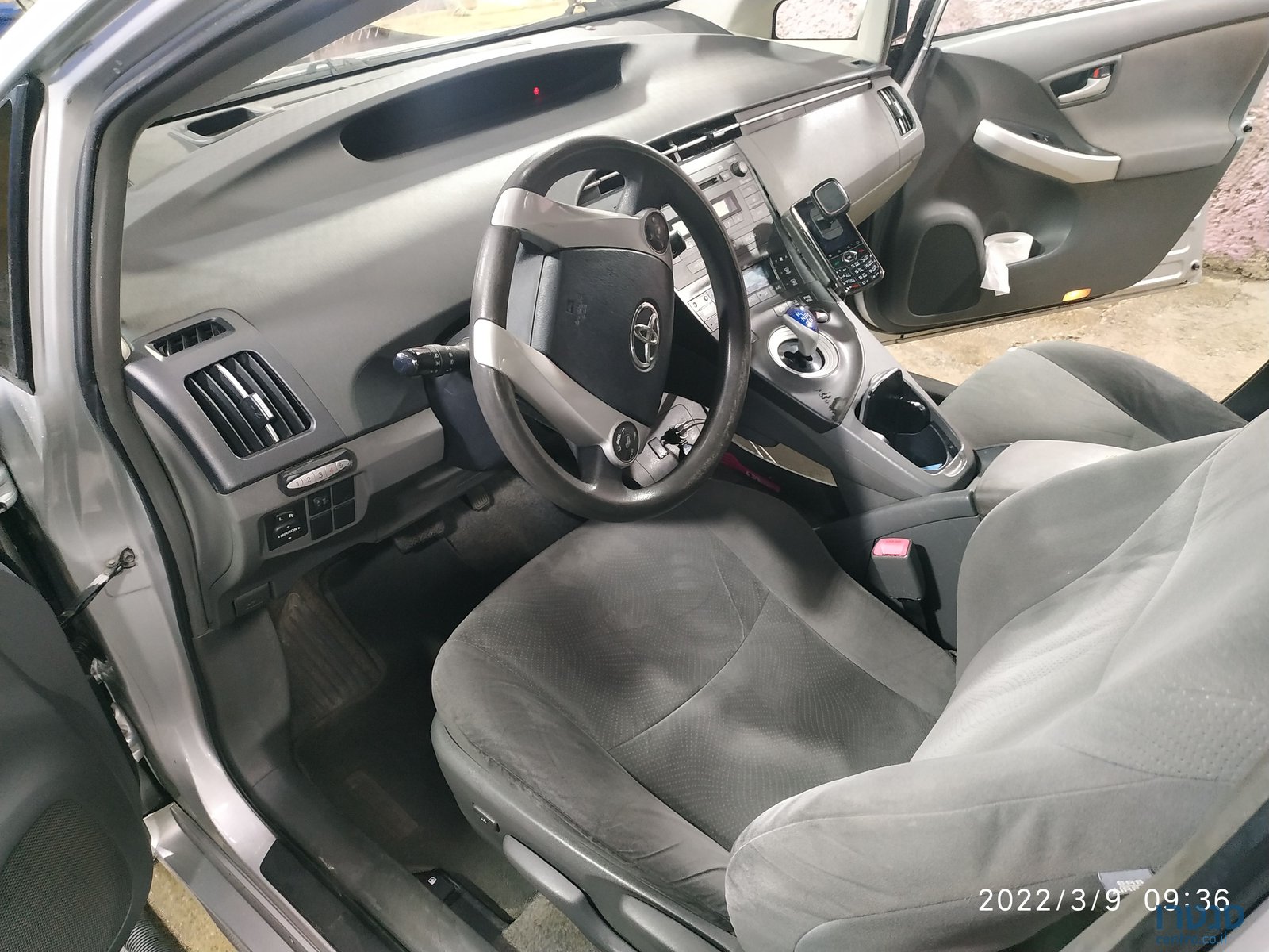 2010' Toyota Prius טויוטה פריוס photo #4