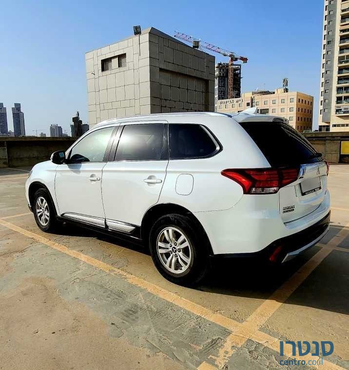 2018' Mitsubishi Outlander מיצובישי אאוטלנדר photo #3