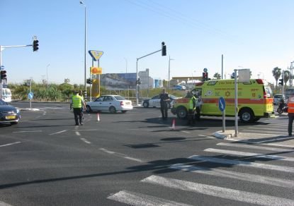 9 человек пострадали в ДТП на шоссе №1 возле аэропорта "Бен-Гурион"