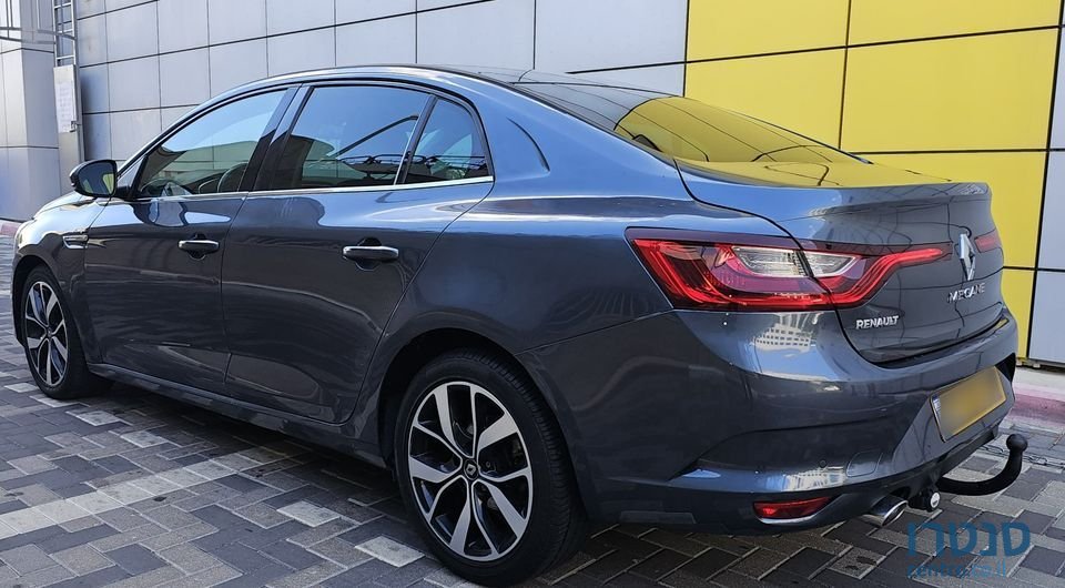 2020' Renault Megane photo #4