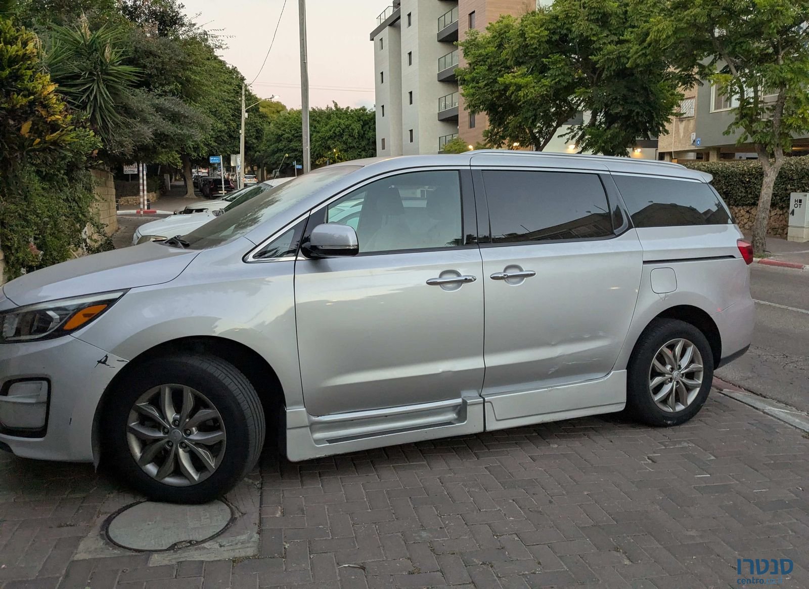 2018' Kia Carnival קיה קרניבל photo #1