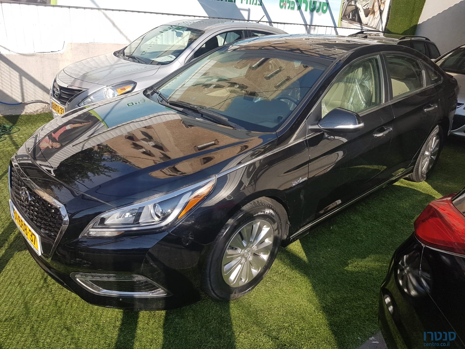 2016' Hyundai Sonata photo #2