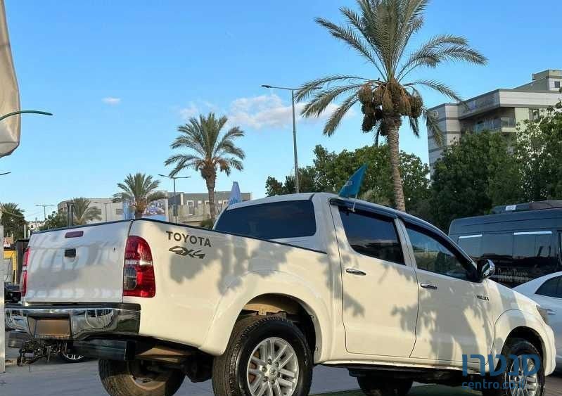 2014' Toyota Hilux טויוטה היילקס photo #1