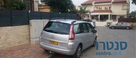 2013' Citroen C4 Picasso סיטרואן C4 פיקאסו photo #2