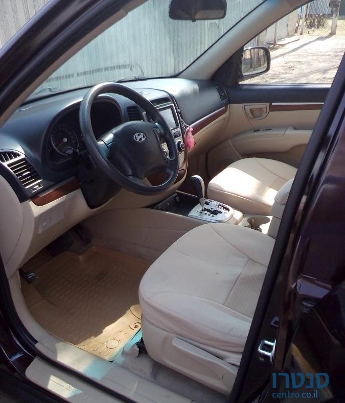 2008' Hyundai Santa Fe photo #5