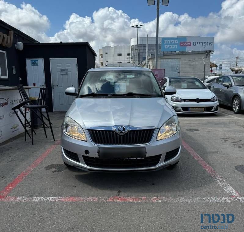 2015' Skoda Fabia סקודה פאביה photo #4
