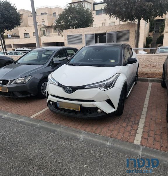 2017' Toyota C-HR טויוטה photo #2