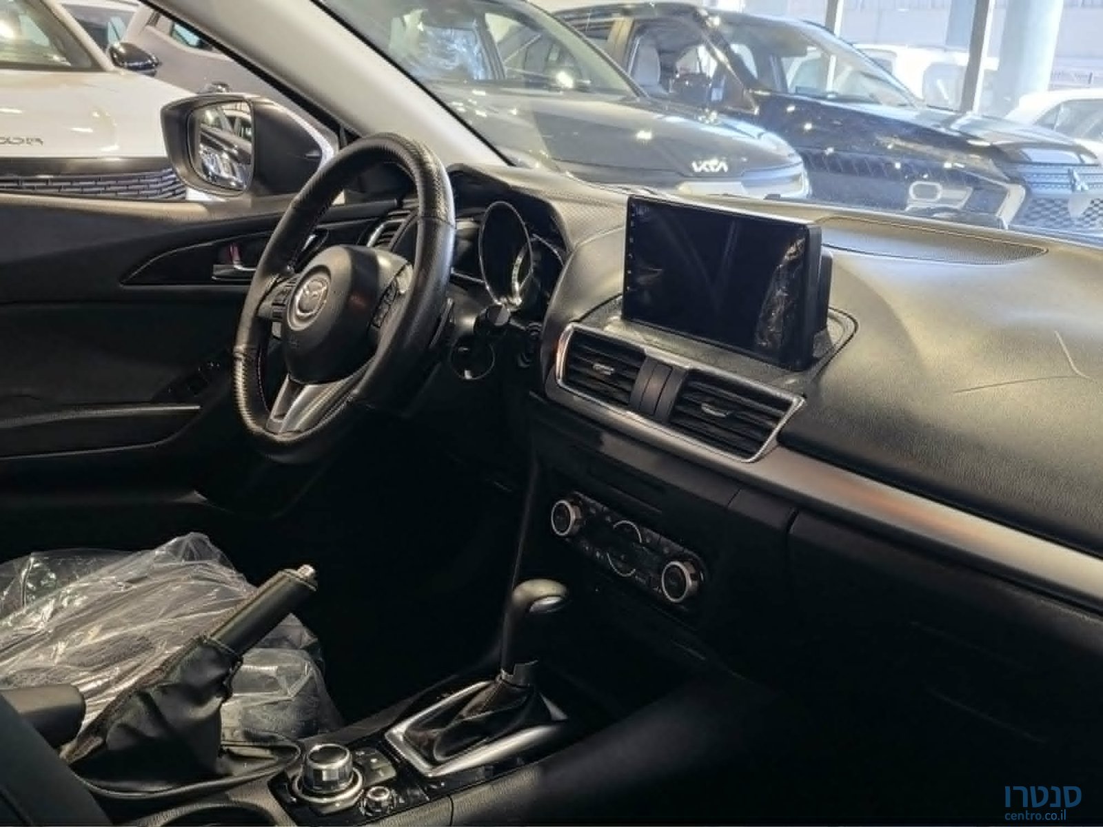 2014' Mazda 3 photo #6
