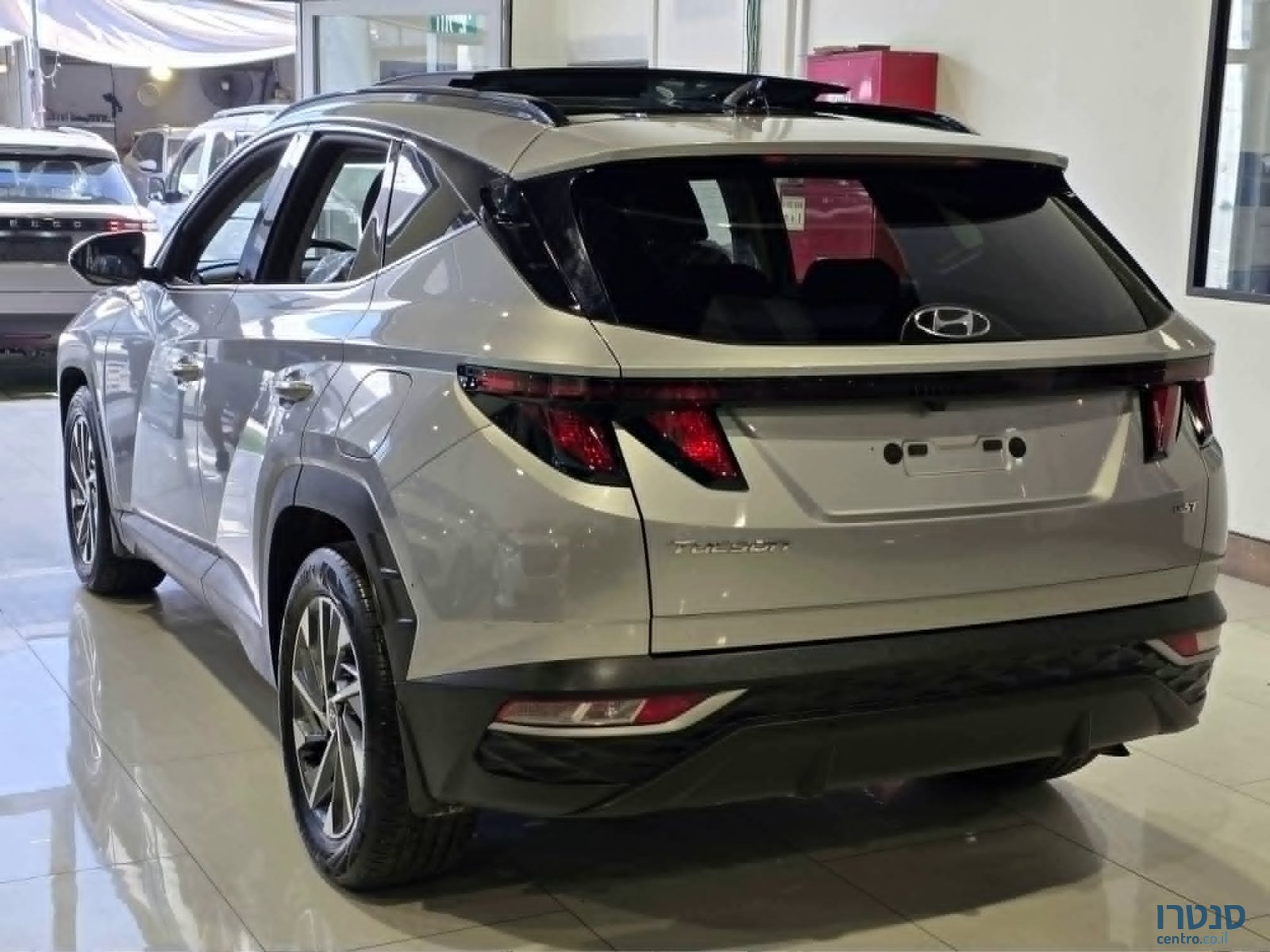 2024' Hyundai Tucson photo #4