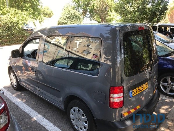 2012' Volkswagen Caddy photo #2