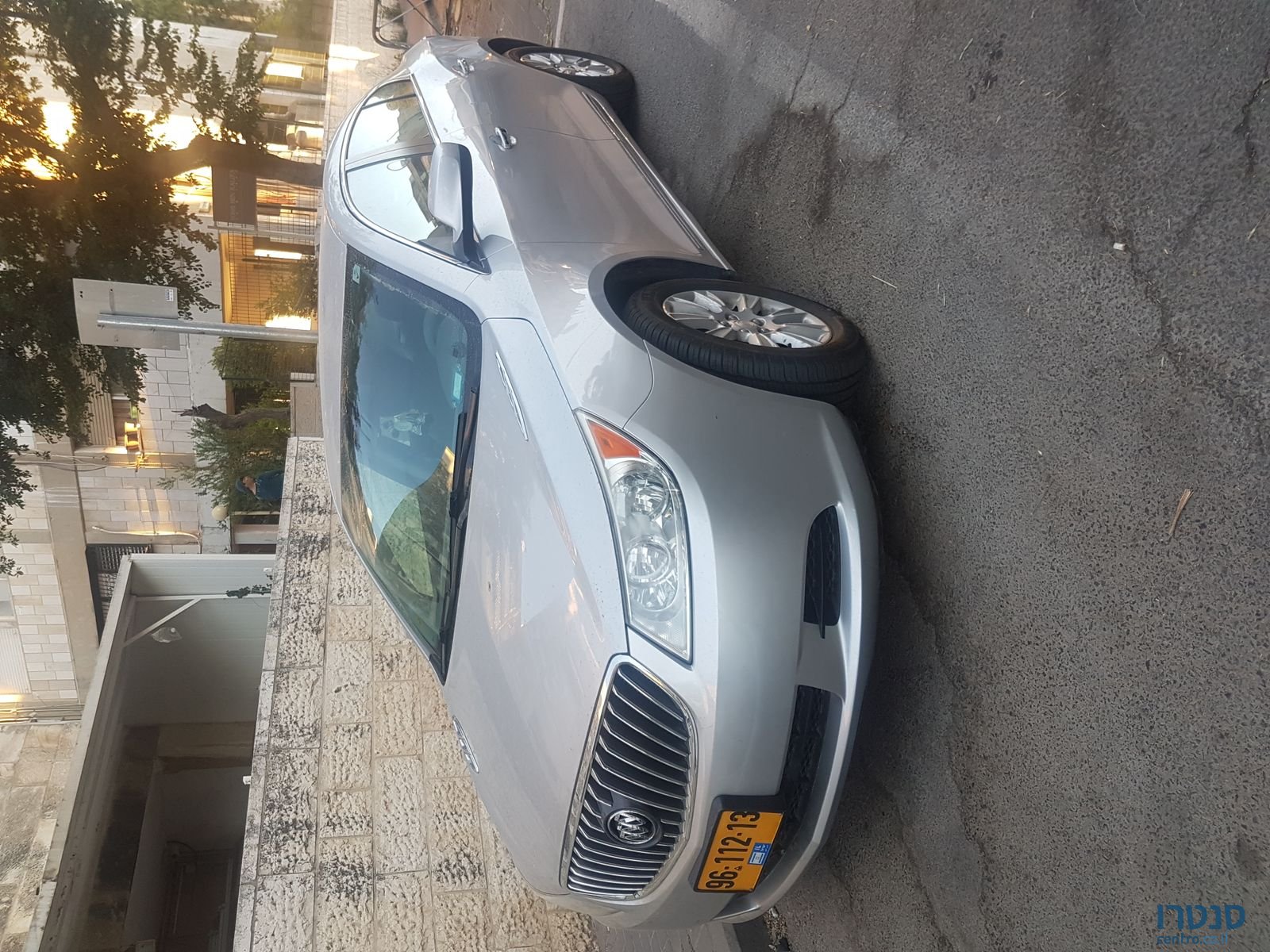 2013' Buick LaCrosse photo #2