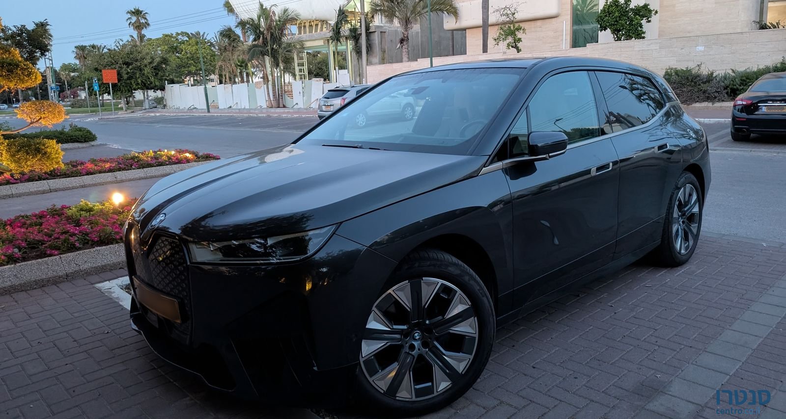 2022' BMW iX ב מ וו photo #1