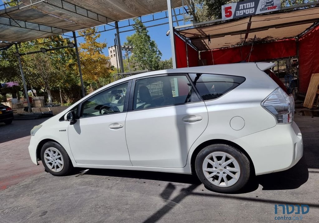 2015' Toyota Prius טויוטה פריוס photo #3